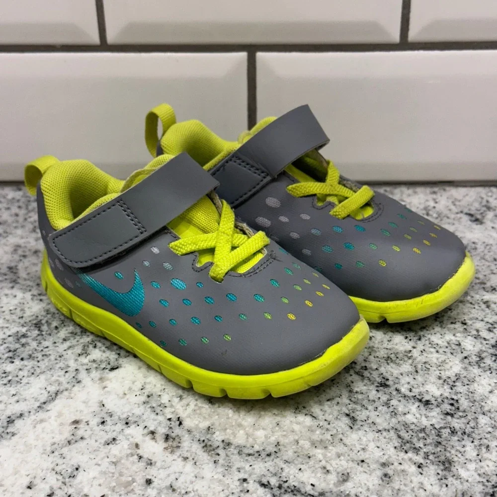 Nike Free RN Toddler‎ Shoes Gray Neon Yellow Teal Swoosh Hook Loop Size 7C